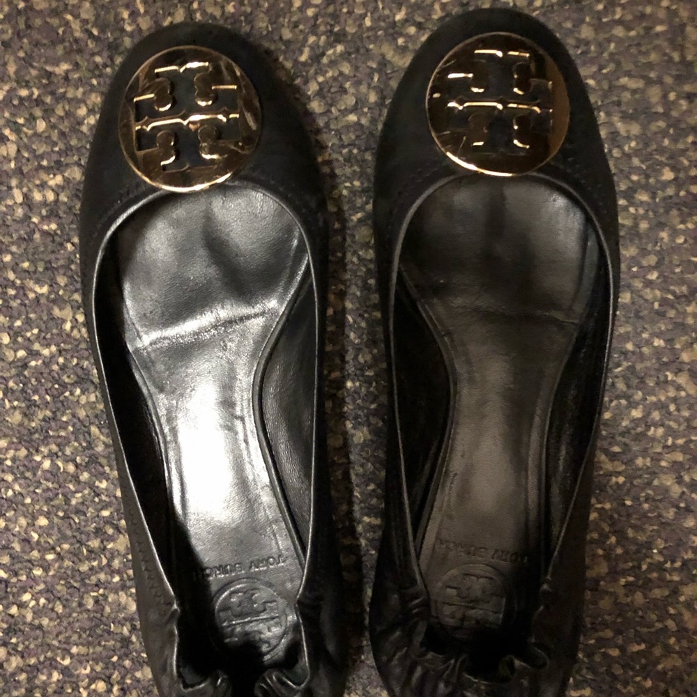 Size 8 Tory Burch black Minnie flats